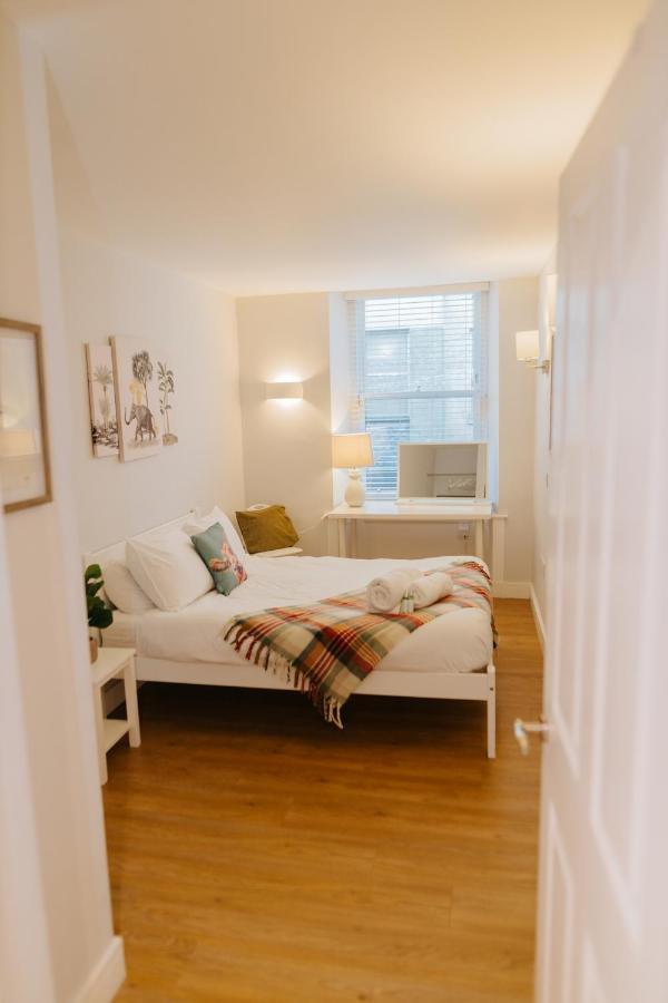 Luxury Modern 3 Bedroom Apartment In City Centre EDI Exterior foto